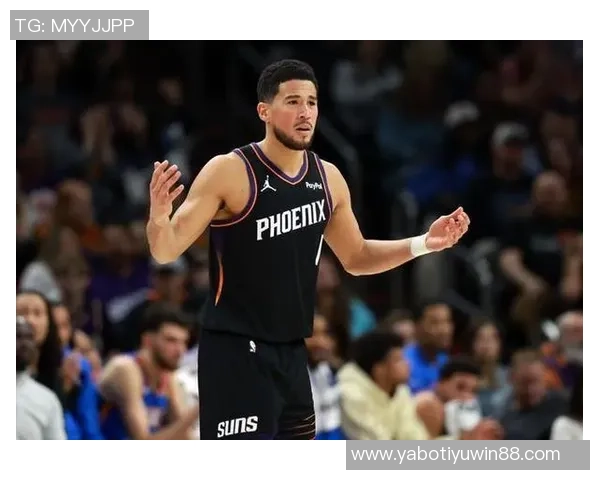 布克第三节狂砍16分全场31分4板3助伤退末节遗憾未能继续拼搏